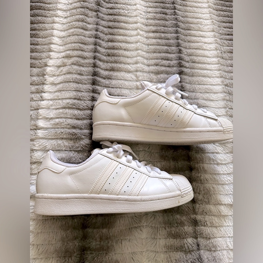 Women All White Adidas Superstar Sneakers - Size 6.5
